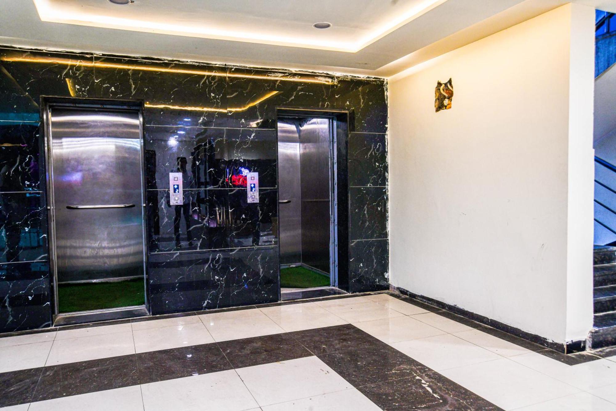 Hotel Shivlok Удджайн Экстерьер фото