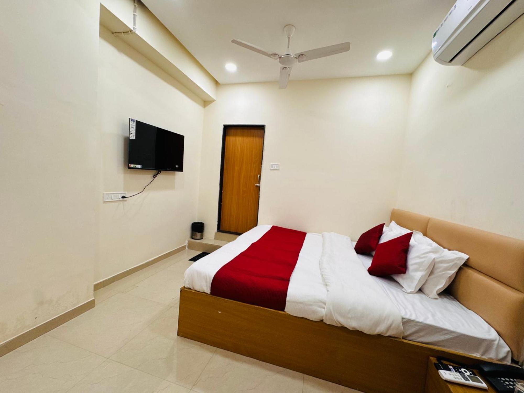 Hotel Shivlok Удджайн Экстерьер фото