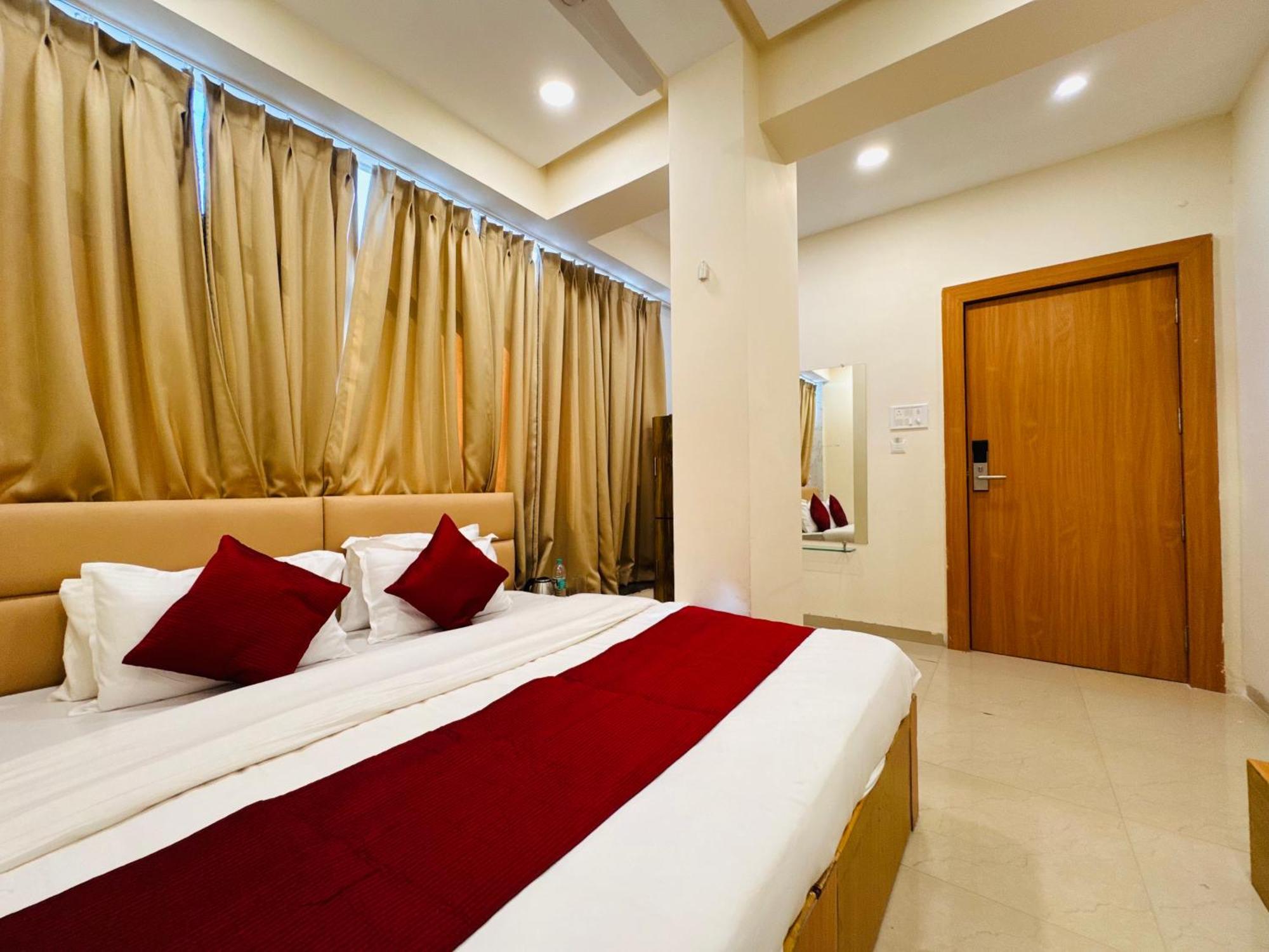 Hotel Shivlok Удджайн Экстерьер фото