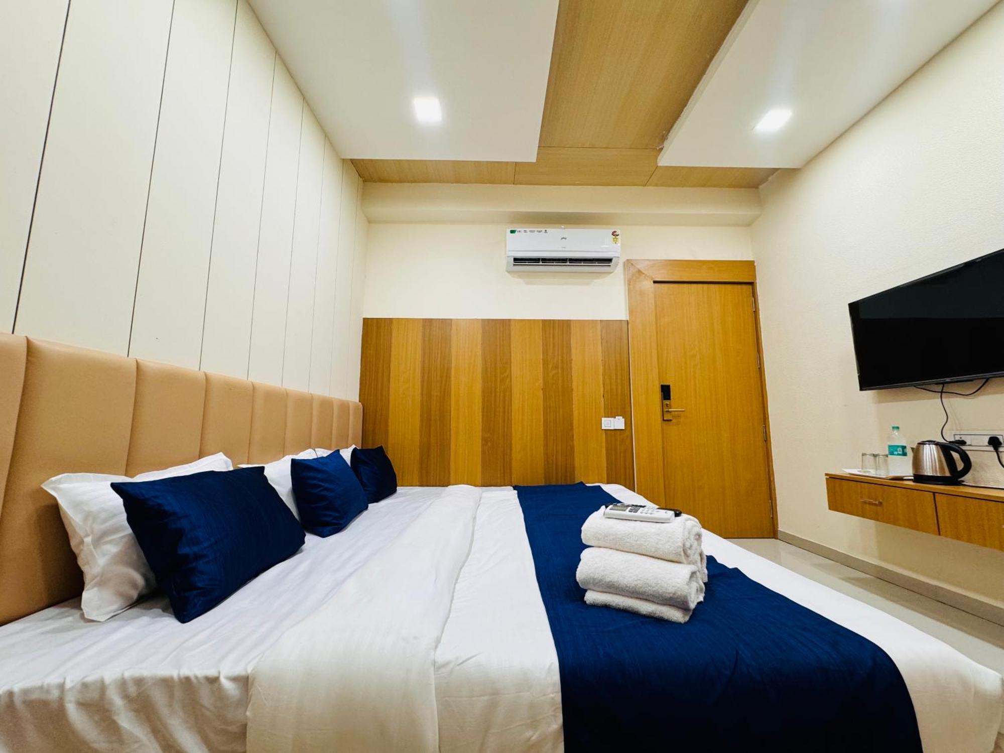 Hotel Shivlok Удджайн Номер фото